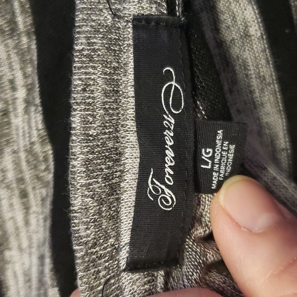 Forever 21 striped shirt - Picture 2 of 3